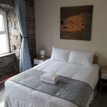 An File Guest house *